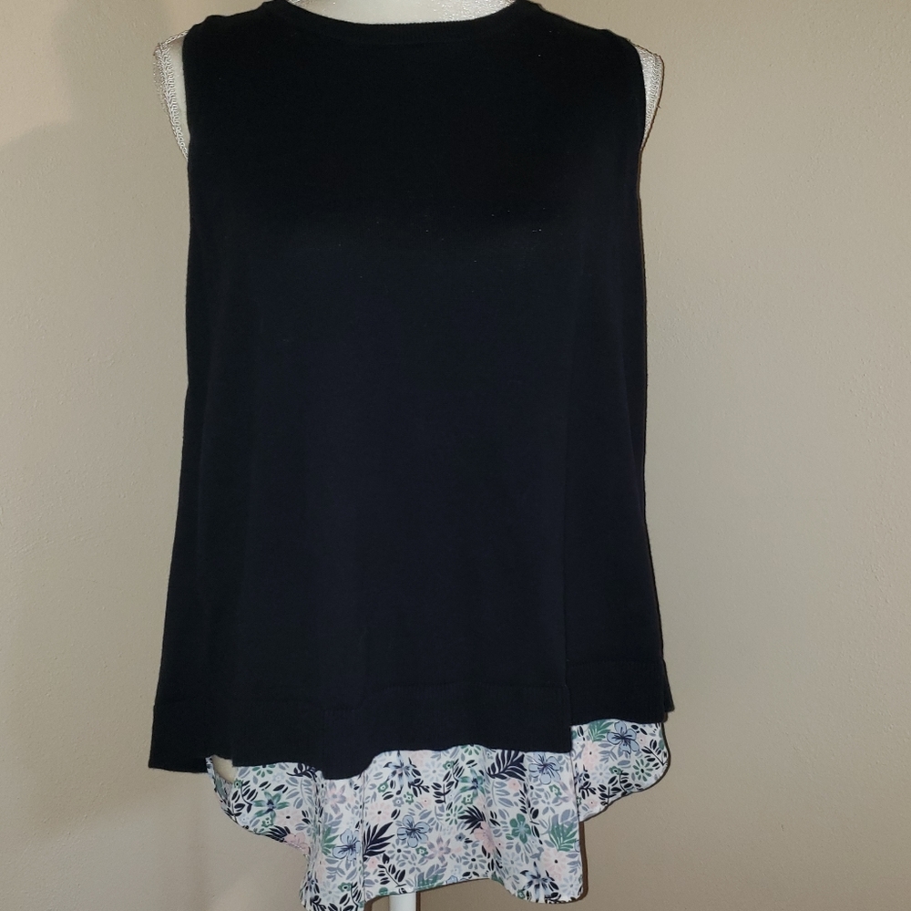 ❤LOFT Sweater Size M Navy.  EUC